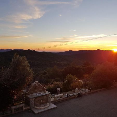 Amon Nos Otes Villa Vezzani Luaran gambar