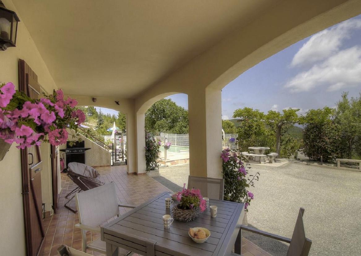 Amon Nos Otes Villa Vezzani Luaran gambar
