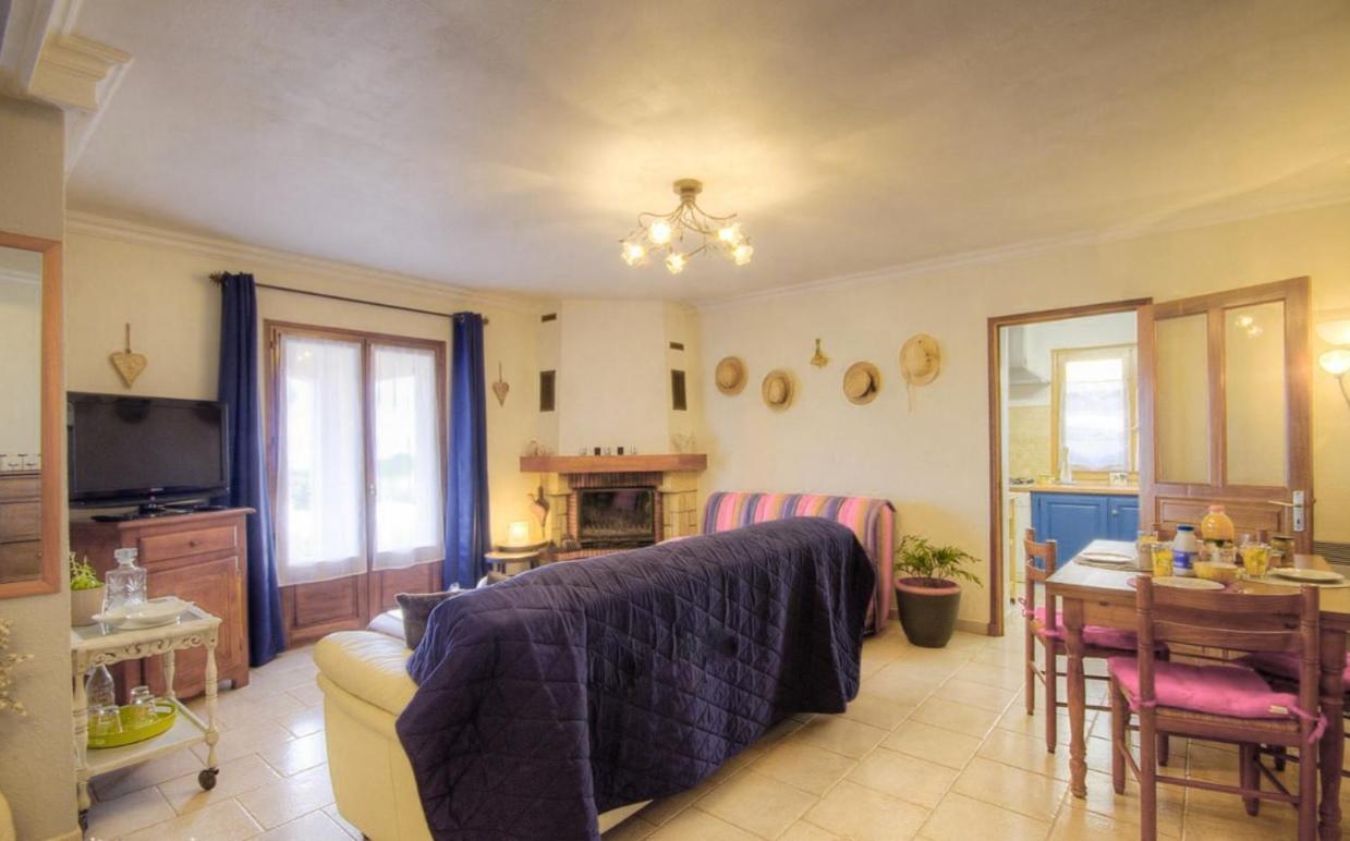 Amon Nos Otes Villa Vezzani Luaran gambar